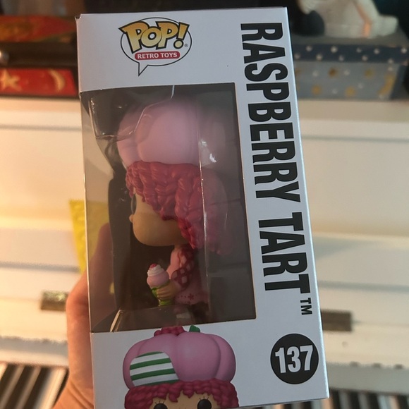 Funko Pop! Retro Toys Raspberry Tart Figure - Pink and Green 137 - Picture 7 of 10